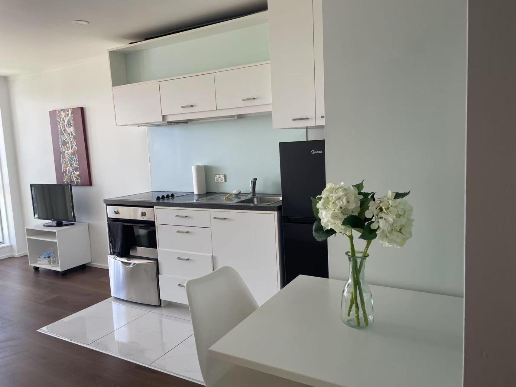 Aura A Two Bedrooms 1 Living Wi-fi Balcony Harbor View Parking Easy Apartment Auckland